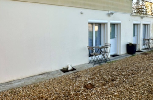 Fondettes Apartment | Quiet studio, countryside 5 minutes from town