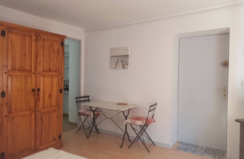 Nantua Apartment | QUIET STUDIO DOWNTOWN NANTUA