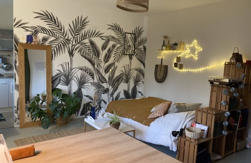 Bourg-l'Eveque Apartment | QUIET STUDIO near town center facing park/river vilaine :)