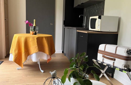 Vaucresson House | Quiet studio near Versailles and Paris