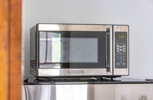 Downtown Des Moines Apartment | Quiet Studio on Grand - Downtown DSM!