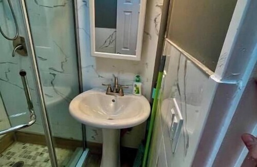 Brighton Beach Apartment | Quiet studio on the ocean block