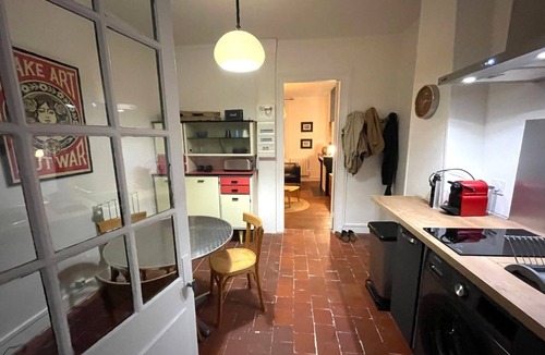 Anatole France Danton Apartment | Quiet studio, walking distance to center, train station and beach, pets welcome.