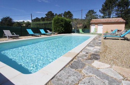 Salavas Cottage | Quiet surrounded by nature, heated pool - Gîte Le tournesol