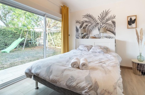 Saint-Simon Villa | Quiet swimming pool & bbq villa accessible by public transportation in Toulouse