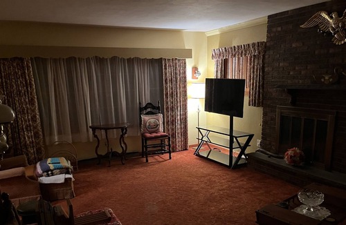 Franklin Springs House | Quiet, Time-Capsule 3-Bedroom home in Whitesboro