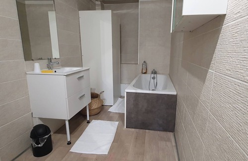 Somain House | Quiet town house