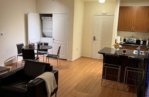 Downtown Los Angeles Apartment | Quiet Two Bedroom Downtown LA w/incredible amenities!