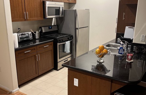 Downtown Los Angeles Apartment | Quiet Two Bedroom Downtown LA w/incredible amenities!