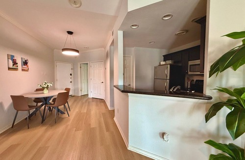 Oak Lawn Condo | Quiet Uptown 2BR/2BTH Condo, Gated, Walkable, Comfy Beds, Covered Parking