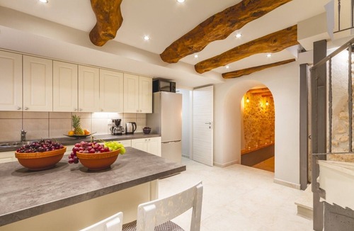 Sveti Vid Dobrinjski Villa | Quiet Villa Jele* with a pool and an authentic 'tavern' on Krk