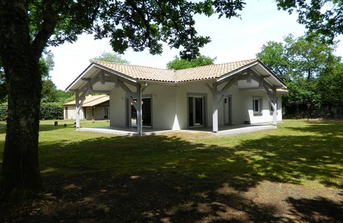 Gastes House | Quiet villa in the forest 2 steps from the lake