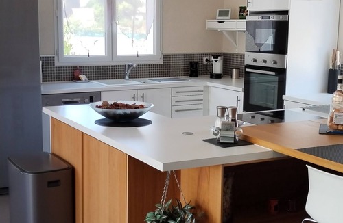 Cardet Villa | Quiet villa, private pool, fully fenced grounds (pets welcome).