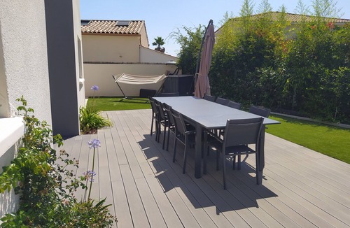 Vailhauques Villa | Quiet villa with pool between sea and river