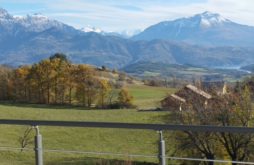 Chorges Villa | Quiet villa with superb views
