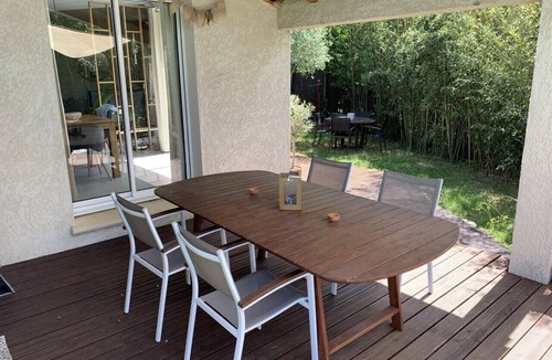 Aubais Villa | Quiet villa with swimming pool and garden