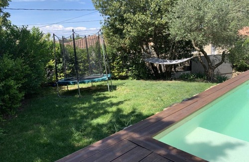 Aubais Villa | Quiet villa with swimming pool and garden