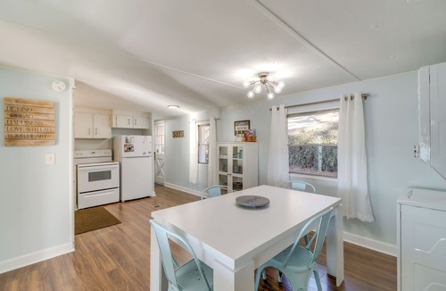Edgemont Cottage | Quiet Waterfront Getaway w/Furnished Deck & Grill