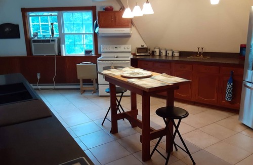 St Lawrence County House | Quiet Waterfront Home