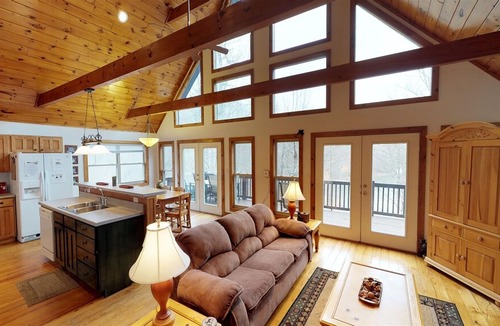 Tazewell Cabin | Quiet Waters house front