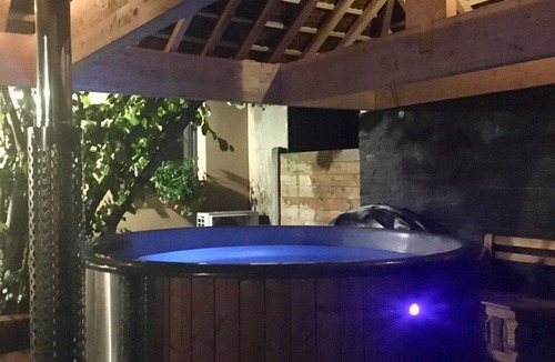 Givenchy-en-Gohelle House | Quiet, welcoming gîte with wood-fired Norwegian SPA