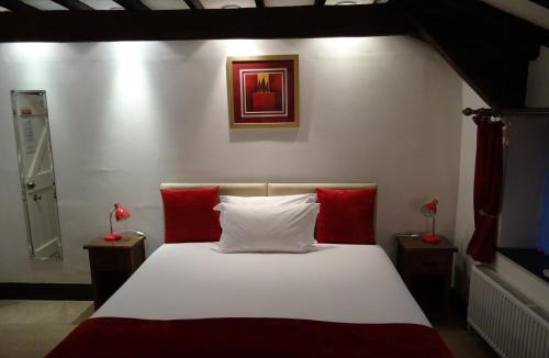 Halstock Bed & Breakfast | Quiet Woman House