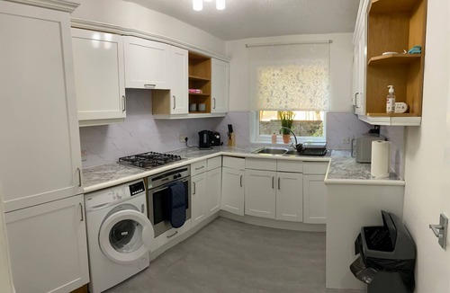 Addiscombe Apartment | Quiet! yet central big apartment