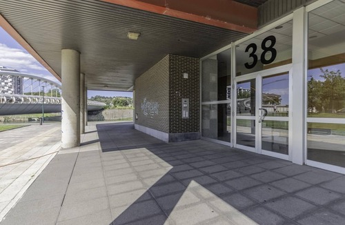 Barakaldo Apartment | Quietness and Comfort next to the Barakaldo Estuary