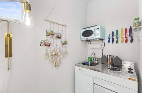 Whittier Heights Apartment | Quinn's sweet suite - Micro Studio - 91Walkscore