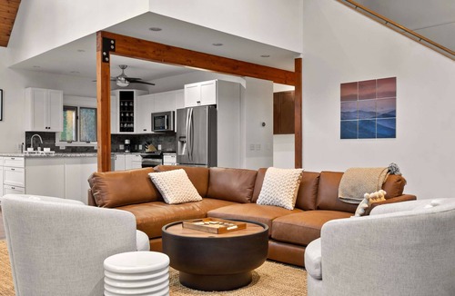 Becket House | Quintessential 6-BR Berkshires Lodge