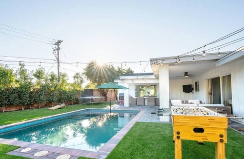 Arcadia House | Quintessential Arcadia Proper Ranch Home