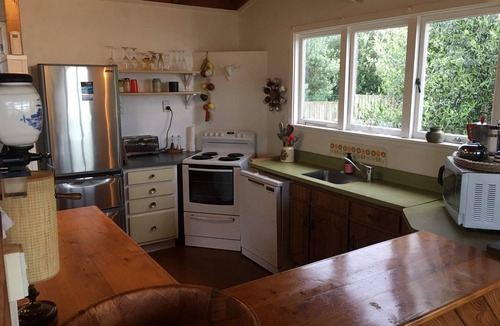 Pataua House | Quintessential kiwi beach holiday