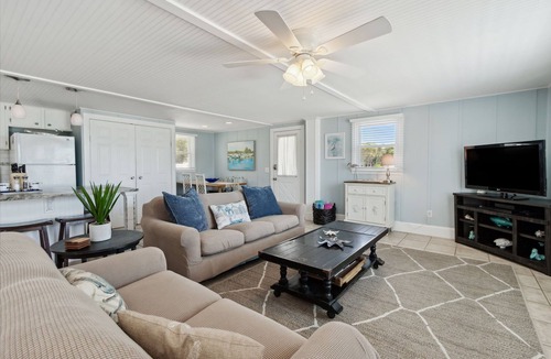 Ocean Cay Cottage | Quintessential Beach Cottage, STEPS From The Ocean, & WE LOVE PETS!