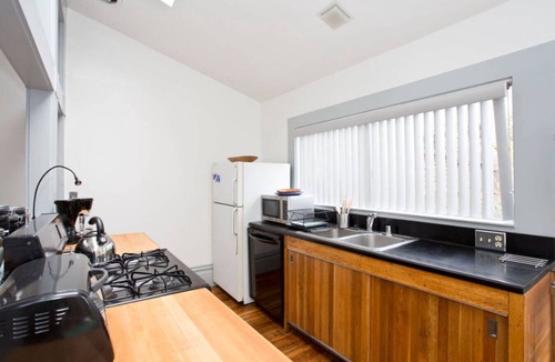 Bernal Heights House | Quirky 2BR/1BA Victorian Gem