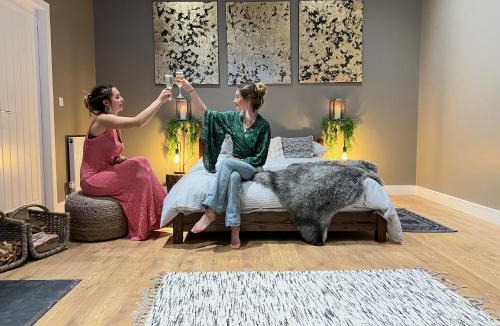 Llanbrynmair Ski Chalet | Quirky, Luxury Hideaway