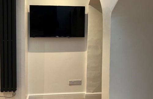 Dartmouth Park Apartment | Quirky studio flat in London