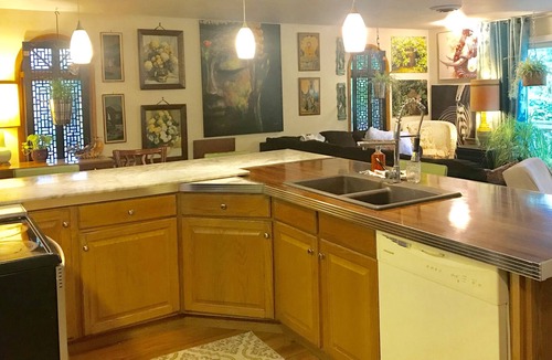 Park Forest Village House | Quite 3 bedroom 1 bath home