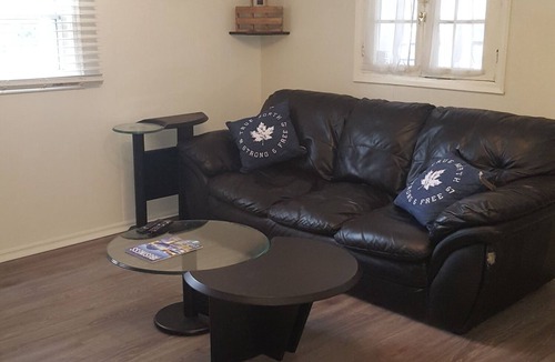 Newmarket House | Quite Aprt. close to everything. Two Parking Spots