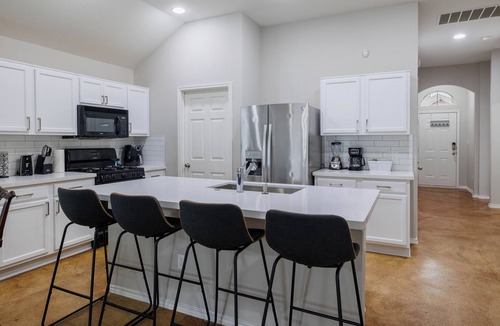 Austin House | Quite house near everything