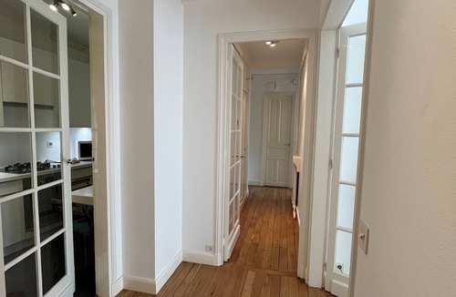 Epinettes Apartment | Quite, Lovely Apartment in Paris