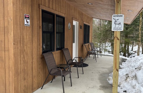 Johnson Cabin | Quite/Peaceful country setting in the woods cabin/house