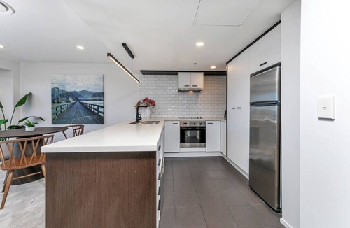 Auckland Central Business District Apartment | QV Stays Central Stunner with Harbour Views