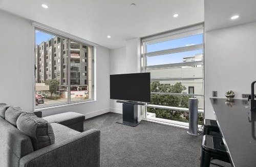 Auckland Central Business District Apartment | QV Stays Upscale Modern Viaduct Haven