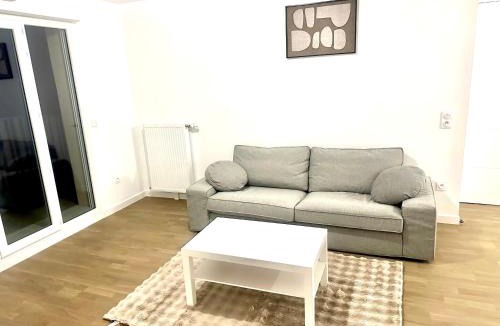 Chessy House | Réf A Chambre à 6 min de Disneyland Paris dans un grand appartement partagé