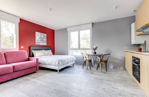 Aulnay-sous-Bois Apartment | Résidence 4T Immo Lit Double + Canapé lit
