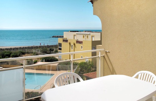 Valras-Plage Apartment | Résidence Alizéa by Interhome