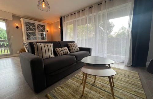 Benerville-sur-Mer Apartment | Résidence avec piscine, à 2 min de la plage