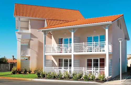 Biscarrosse Plage Apartment | Résidence Belle Dune by Interhome