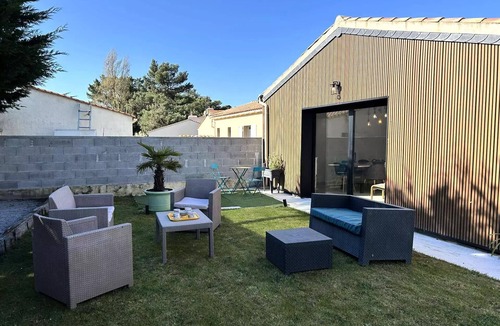 Brem Sur Mer Villa | Résidence Bm000-001-brem Sur Mer - Mais 5 pièces 8 couchages BREM SUR MER