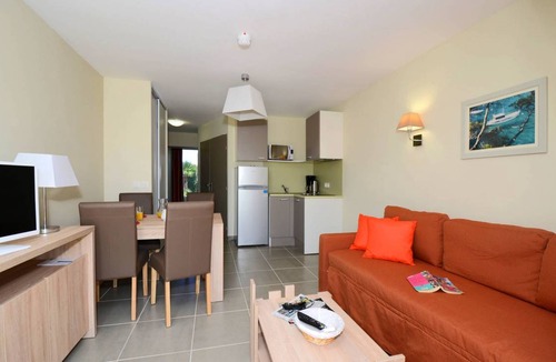 Salleles-d'Aude Apartment | Résidence-Club Côté Canal 2p4p